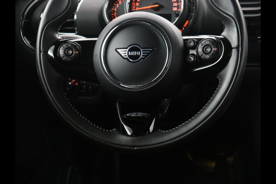 MINI Clubman 1.5 Cooper Business Edition Pano.Dak | Automaat | Apple Carplay | LED | Navigatie | Stoelverwarming |