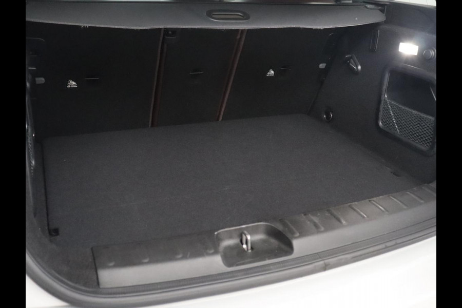 MINI Clubman 1.5 Cooper Business Edition Pano.Dak | Automaat | Apple Carplay | LED | Navigatie | Stoelverwarming |