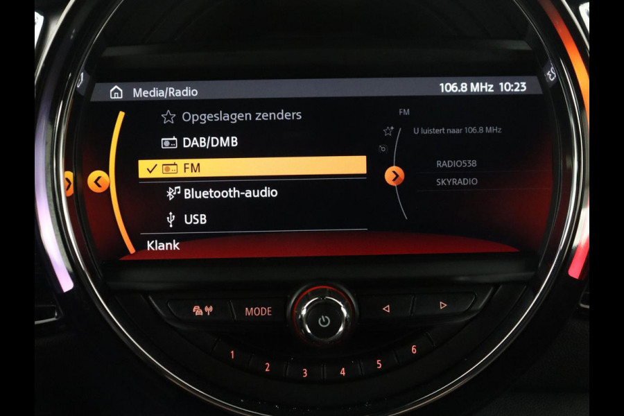 MINI Clubman 1.5 Cooper Business Edition Pano.Dak | Automaat | Apple Carplay | LED | Navigatie | Stoelverwarming |