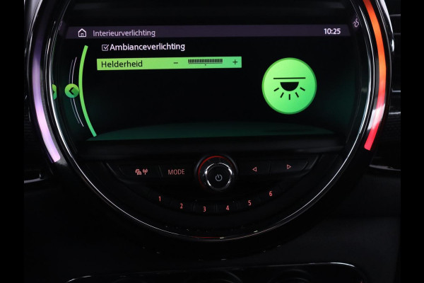 MINI Clubman 1.5 Cooper Business Edition Pano.Dak | Automaat | Apple Carplay | LED | Navigatie | Stoelverwarming |