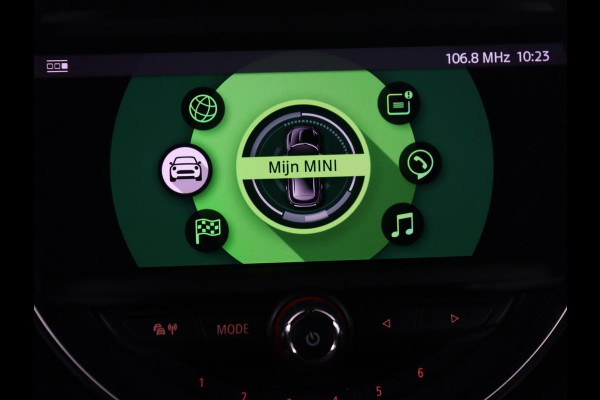 MINI Clubman 1.5 Cooper Business Edition Pano.Dak | Automaat | Apple Carplay | LED | Navigatie | Stoelverwarming |