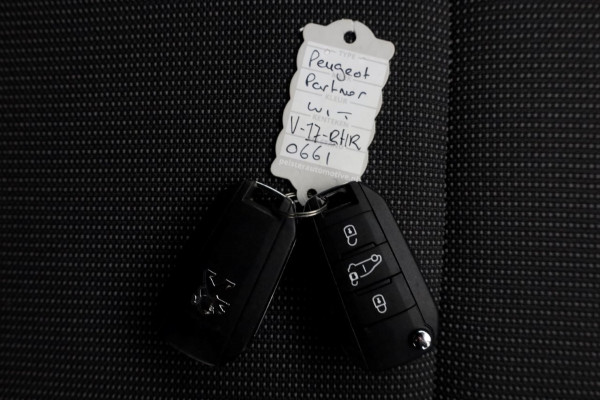 Peugeot Partner 1.2 PureTech 110pk Benzine Airco/Schuifdeur 06-2023