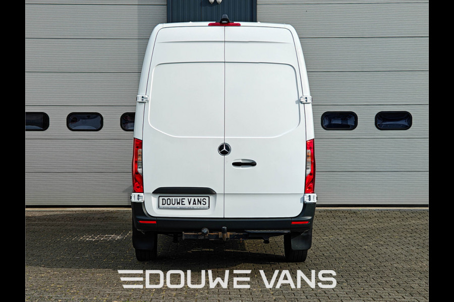 Mercedes-Benz Sprinter 317 L2H2 Aut Distronic Trekhaak Navigatie Camera Omvormer