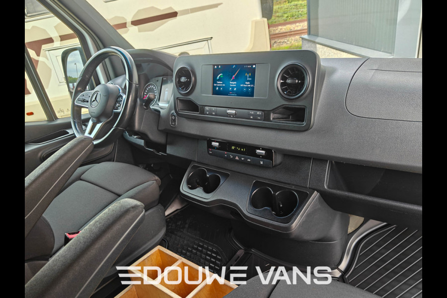 Mercedes-Benz Sprinter 317 L2H2 Aut Distronic Trekhaak Navigatie Camera Omvormer