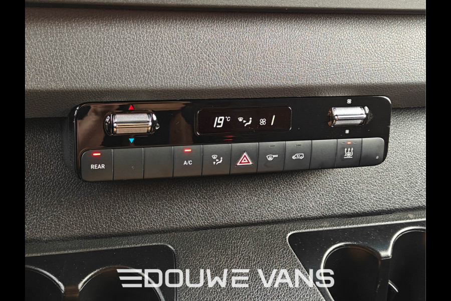 Mercedes-Benz Sprinter 317 L2H2 Aut Distronic Trekhaak Navigatie Camera Omvormer