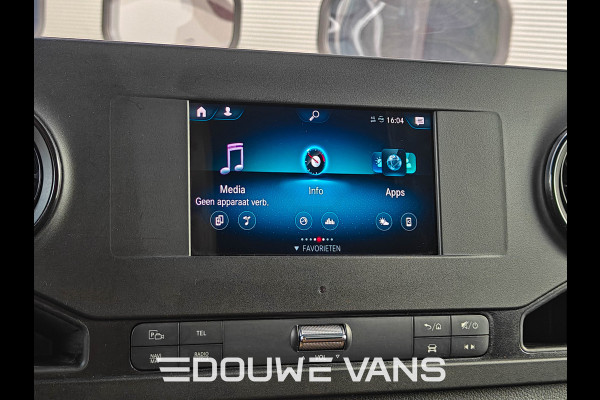 Mercedes-Benz Sprinter 317 L2H2 Aut Distronic Trekhaak Navigatie Camera Omvormer