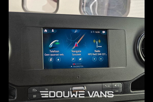 Mercedes-Benz Sprinter 317 L2H2 Aut Distronic Trekhaak Navigatie Camera Omvormer