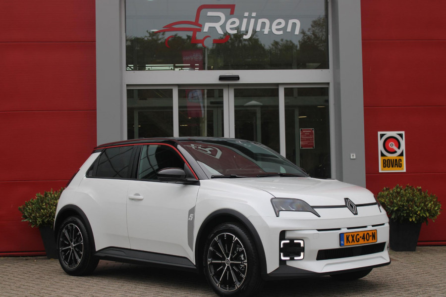Renault 5 COMFORT RANGE ICONIC CINQ 52 kWh *NIEUWE AUTO!* | PACK WINTER: (ELEKTRISCH VERWARMBARE VOORSTOELEN/ELEKTRISCH VERWARMBAAR STUURWIEL, BESTUURDERSSTOEL MET ELEKTRISCH VERSTELBARE LENDESTEUN, IN HOOGTE VERSTELBARE PASSAGIERSSTOEL) | DAKLIJST ROUGE | PACK PARKING: (FULL EASY PARKING ASSIST MET PARKEERSENSOREN AAN VOOR- EN ZIJKANT) | ADAPTIVE CRUISE CONTROL | AUTOMATISCH INPARKEREN | FULL LED KOPLAMPEN MET MICRO OPTICS EN FRANSE FLAG | FLANK GUARD PROTECTION MAKKELIJK INPARKEREN MET VISUELE EN AKOESTISCHE SIGNALEN | 18" LICHTMETALEN VELGEN "CHRONO" | TWO TONE CARROSSERIEKLE
