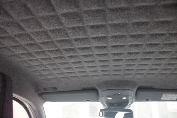 Renault 5 COMFORT RANGE ICONIC CINQ 52 kWh *NIEUWE AUTO!* | PACK WINTER: (ELEKTRISCH VERWARMBARE VOORSTOELEN/ELEKTRISCH VERWARMBAAR STUURWIEL, BESTUURDERSSTOEL MET ELEKTRISCH VERSTELBARE LENDESTEUN, IN HOOGTE VERSTELBARE PASSAGIERSSTOEL) | DAKLIJST ROUGE | PACK PARKING: (FULL EASY PARKING ASSIST MET PARKEERSENSOREN AAN VOOR- EN ZIJKANT) | ADAPTIVE CRUISE CONTROL | AUTOMATISCH INPARKEREN | FULL LED KOPLAMPEN MET MICRO OPTICS EN FRANSE FLAG | FLANK GUARD PROTECTION MAKKELIJK INPARKEREN MET VISUELE EN AKOESTISCHE SIGNALEN | 18" LICHTMETALEN VELGEN "CHRONO" | TWO TONE CARROSSERIEKLE