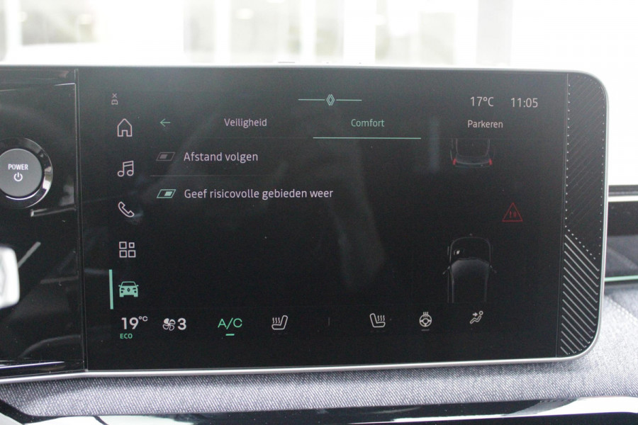 Renault 5 COMFORT RANGE ICONIC CINQ 52 kWh *NIEUWE AUTO!* | PACK WINTER: (ELEKTRISCH VERWARMBARE VOORSTOELEN/ELEKTRISCH VERWARMBAAR STUURWIEL, BESTUURDERSSTOEL MET ELEKTRISCH VERSTELBARE LENDESTEUN, IN HOOGTE VERSTELBARE PASSAGIERSSTOEL) | DAKLIJST ROUGE | PACK PARKING: (FULL EASY PARKING ASSIST MET PARKEERSENSOREN AAN VOOR- EN ZIJKANT) | ADAPTIVE CRUISE CONTROL | AUTOMATISCH INPARKEREN | FULL LED KOPLAMPEN MET MICRO OPTICS EN FRANSE FLAG | FLANK GUARD PROTECTION MAKKELIJK INPARKEREN MET VISUELE EN AKOESTISCHE SIGNALEN | 18" LICHTMETALEN VELGEN "CHRONO" | TWO TONE CARROSSERIEKLE