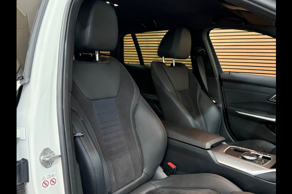 BMW 3 Serie Touring 330e M-Sport | xDrive |Shadowline | Elektrische Sporstoelen | 19” | Driving Assistant Professional | Head-Up