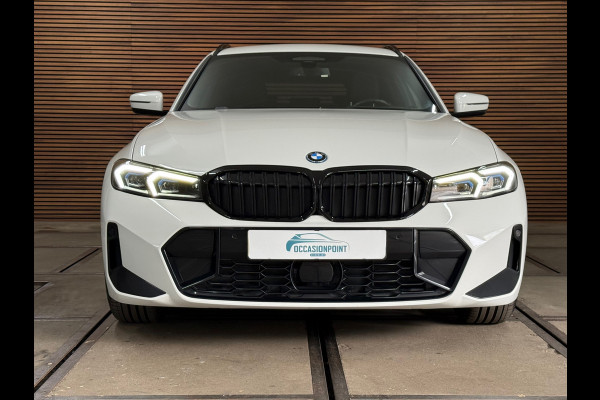 BMW 3 Serie Touring 330e M-Sport | xDrive |Shadowline | Elektrische Sporstoelen | 19” | Driving Assistant Professional | Head-Up