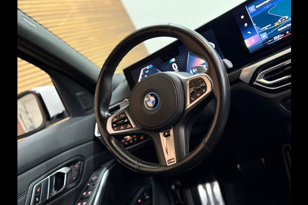 BMW 3 Serie Touring 330e M-Sport | xDrive |Shadowline | Elektrische Sporstoelen | 19” | Driving Assistant Professional | Head-Up