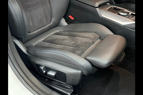 BMW 3 Serie Touring 330e M-Sport | xDrive |Shadowline | Elektrische Sporstoelen | 19” | Driving Assistant Professional | Head-Up