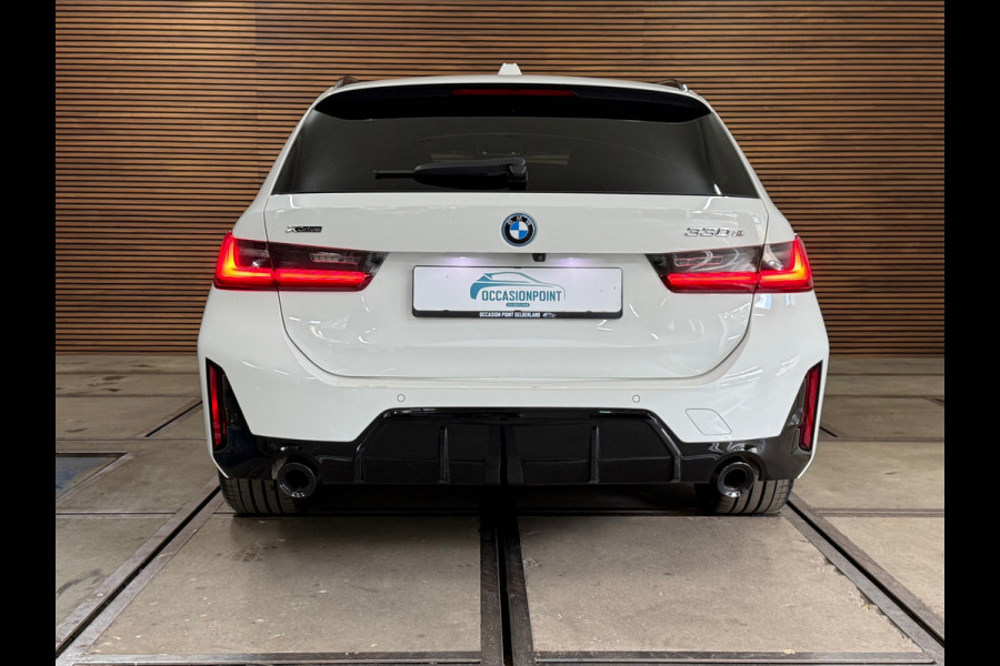 BMW 3 Serie Touring 330e M-Sport | xDrive |Shadowline | Elektrische Sporstoelen | 19” | Driving Assistant Professional | Head-Up