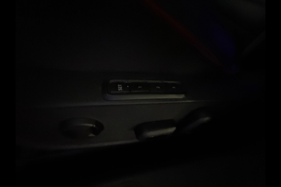 Volkswagen Golf 2.0 TSI GTI Clubsport Pano|HuD|Memory|IQ|Sfeer