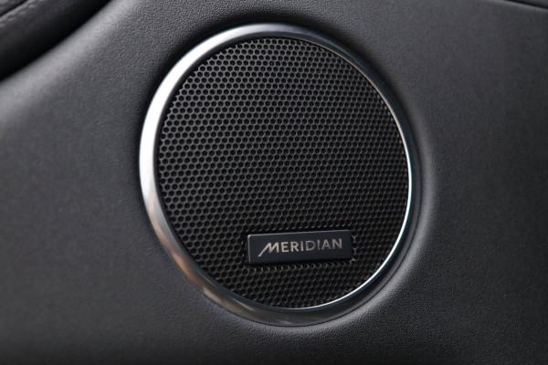 Land Rover Discovery Sport P300e 1.5 R-Dynamic SE / MEMORY / ACC / MERIDIAN / CAMERA / KEYLESS