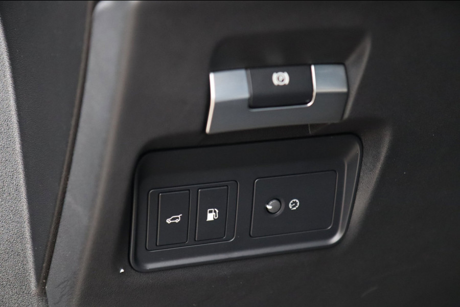Land Rover Discovery Sport P300e 1.5 R-Dynamic SE / MEMORY / ACC / MERIDIAN / CAMERA / KEYLESS