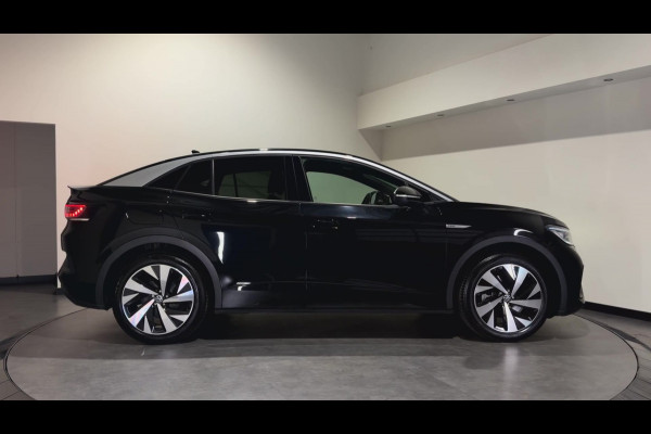 Volkswagen ID.5 Pro 77 kWh | Keyless | Matrix LED | Warmtepomp | Stoelen & stuur verwarmd