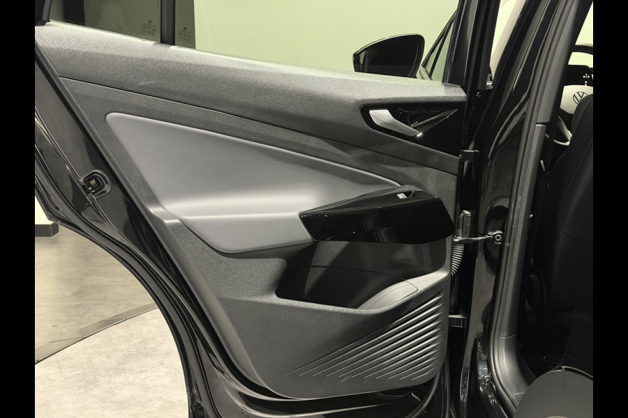 Volkswagen ID.5 Pro 77 kWh | Keyless | Matrix LED | Warmtepomp | Stoelen & stuur verwarmd