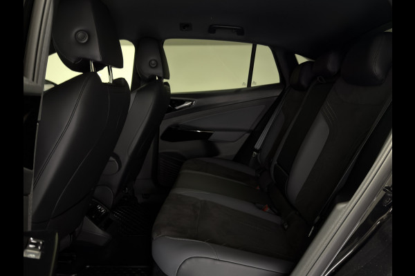 Volkswagen ID.5 Pro 77 kWh | Keyless | Matrix LED | Warmtepomp | Stoelen & stuur verwarmd