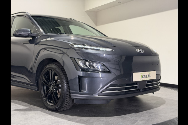 Hyundai Kona EV Premium 64 kWh | Keyless | Elektrische stoelen | Stoelen & stuur verwarmd