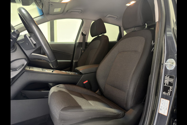 Hyundai Kona EV Premium 64 kWh | Keyless | Elektrische stoelen | Stoelen & stuur verwarmd