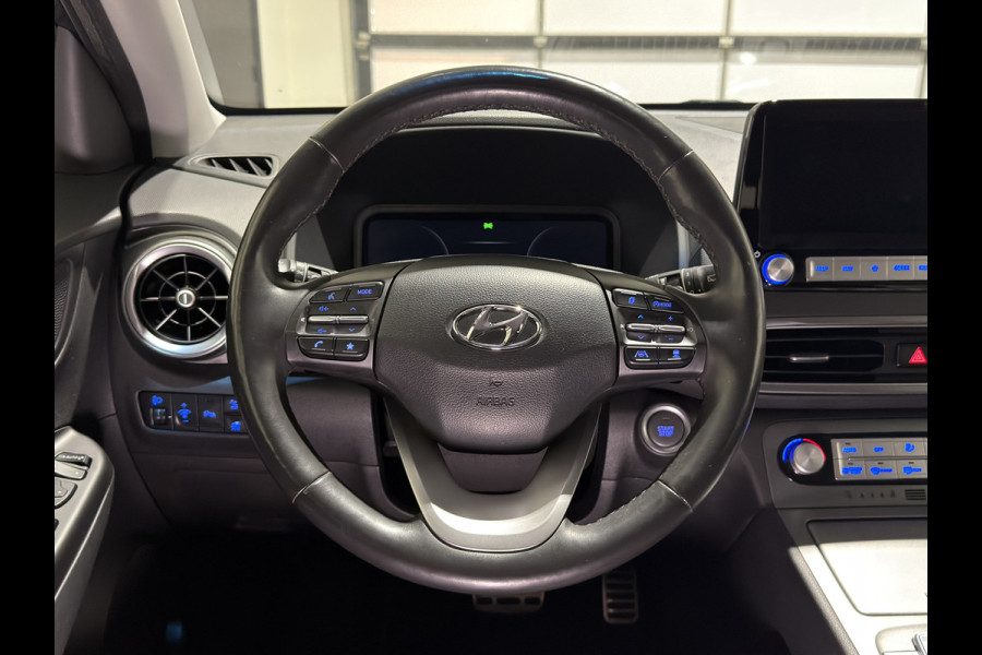 Hyundai Kona EV Premium 64 kWh | Keyless | Elektrische stoelen | Stoelen & stuur verwarmd