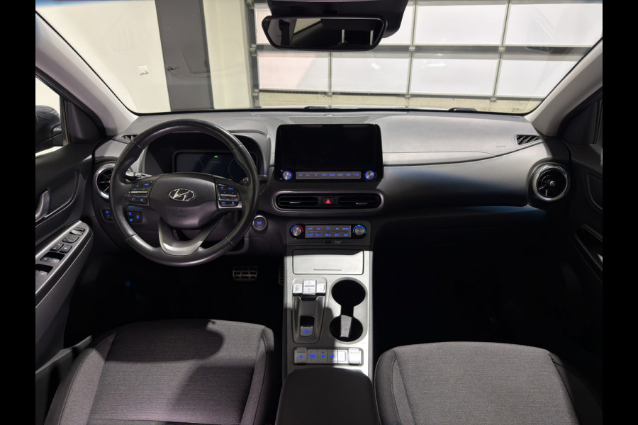 Hyundai Kona EV Premium 64 kWh | Keyless | Elektrische stoelen | Stoelen & stuur verwarmd