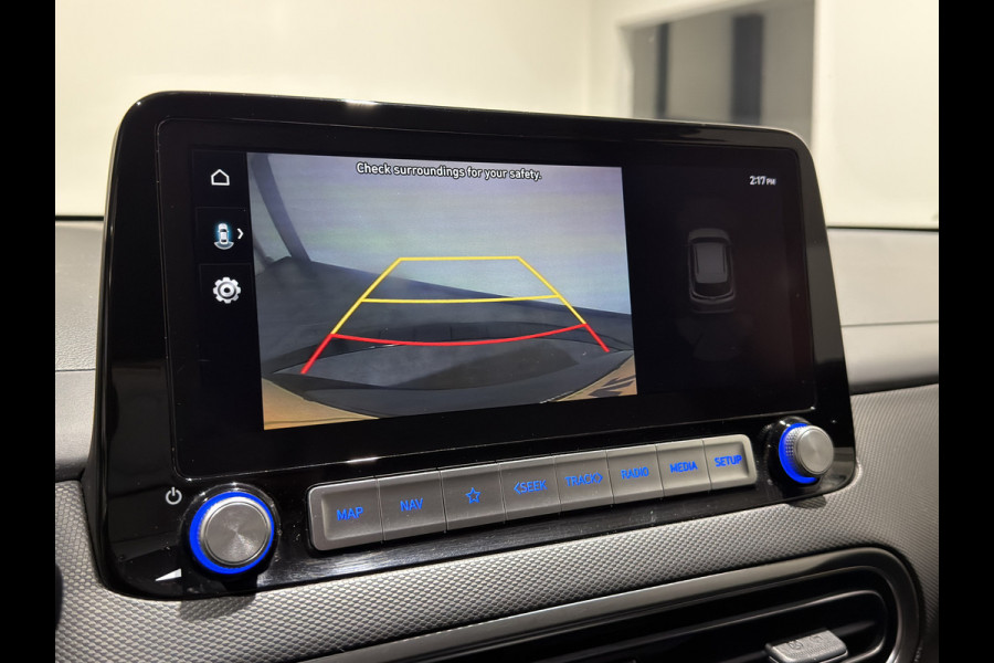 Hyundai Kona EV Premium 64 kWh | Keyless | Elektrische stoelen | Stoelen & stuur verwarmd