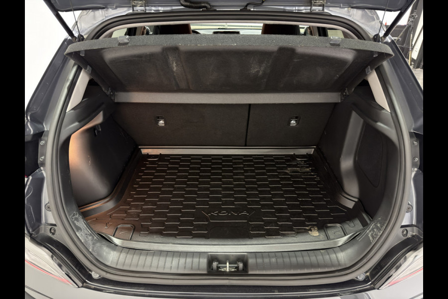 Hyundai Kona EV Premium 64 kWh | Keyless | Elektrische stoelen | Stoelen & stuur verwarmd