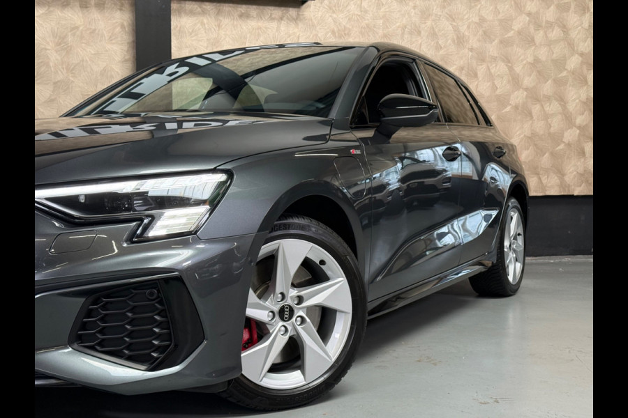 Audi A3 Sportback 45 TFSI e S edition Competition 3x S-line | Camera | Keyless | Trekhaak