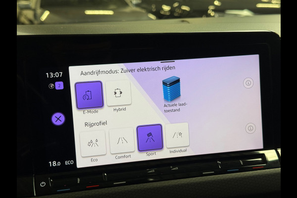 Volkswagen Golf 1.4 eHybrid GTE | Navi | PDC | Carplay | Sfeerverlichting