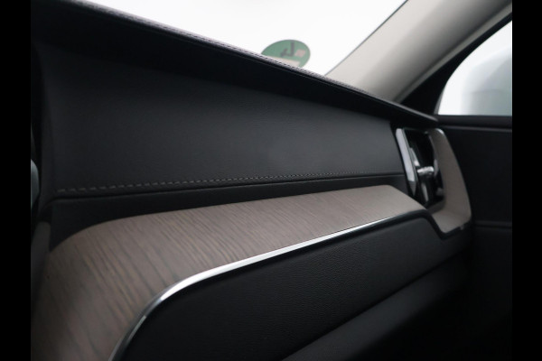 Volvo XC60 2.0 T8 TWIN ENGINE 390 PK AWD INSCRIPTION | TREKHAAK | PANORAMA | LEDER | 19 INCH