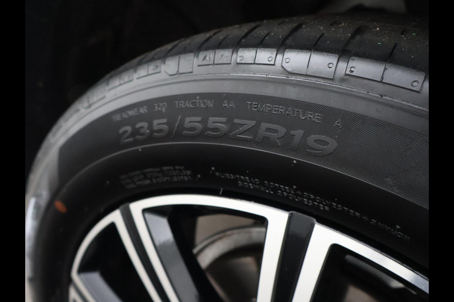 Volvo XC60 2.0 T8 TWIN ENGINE 390 PK AWD INSCRIPTION | TREKHAAK | PANORAMA | LEDER | 19 INCH