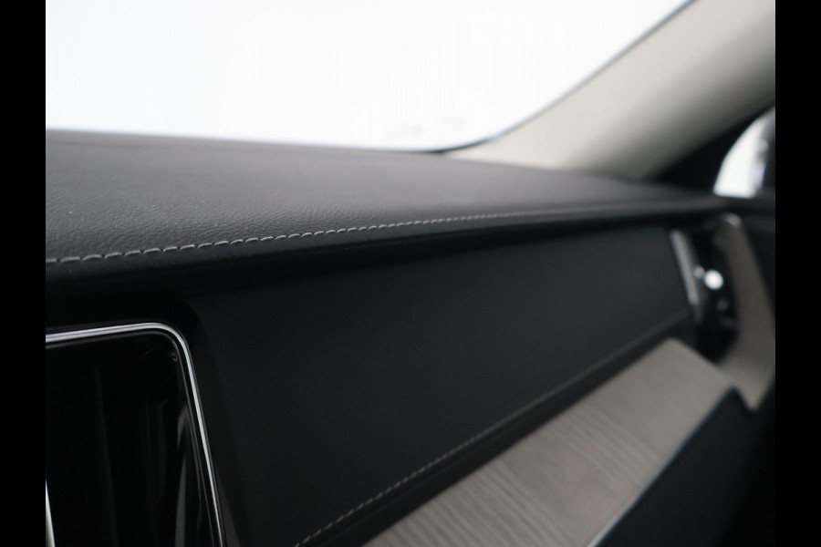 Volvo XC60 2.0 RECHARGE T8 390 PK AWD INSCRIPTION + LUCHTVERING | TREKHAAK | ADAPTIVE CRUISE | HEAD-UP