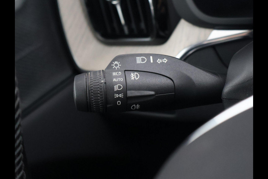 Volvo XC60 2.0 RECHARGE T8 390 PK AWD INSCRIPTION + LUCHTVERING | TREKHAAK | ADAPTIVE CRUISE | HEAD-UP