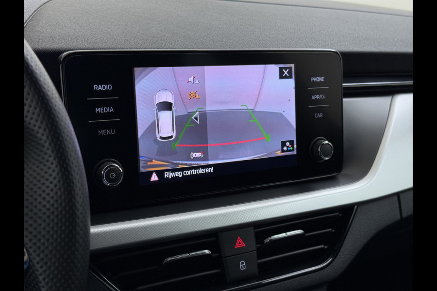 Škoda Kamiq TSI 111pk Aut. Sportstoelen Apple/Android Camera Pdc Lane-dep. CruiseControl Dakrails Ecc Tel. Usb Isofix Aut.Verlichting Dab Led Verw.Spiegels 16''LM 1.0 TSI Sport Business Orig.NL-auto
