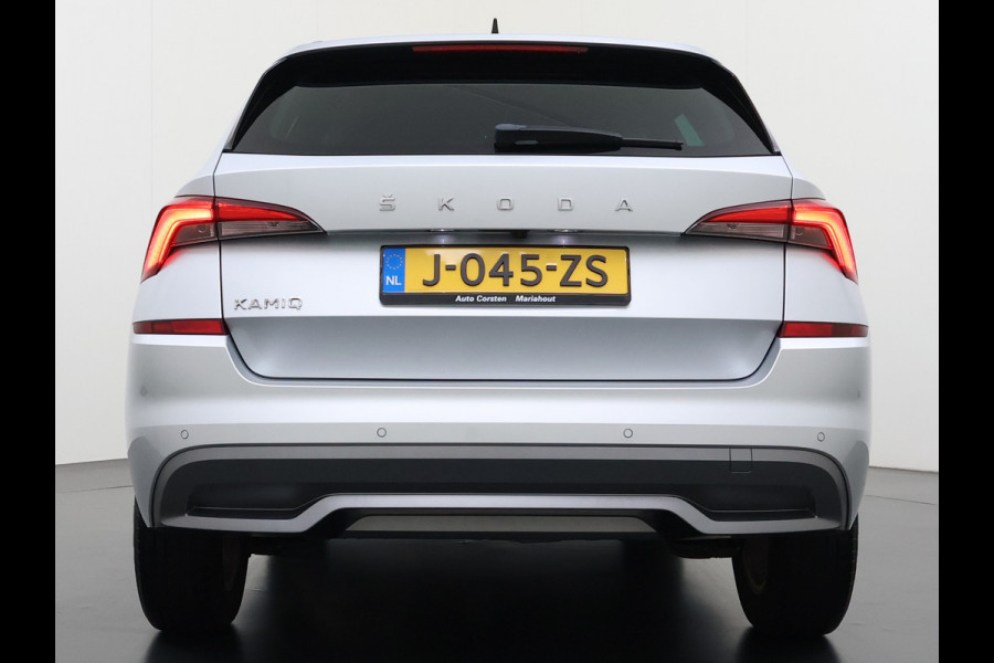 Škoda Kamiq TSI 111pk Aut. Sportstoelen Apple/Android Camera Pdc Lane-dep. CruiseControl Dakrails Ecc Tel. Usb Isofix Aut.Verlichting Dab Led Verw.Spiegels 16''LM 1.0 TSI Sport Business Orig.NL-auto