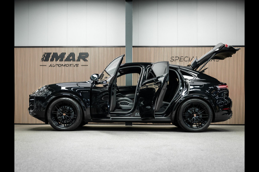 Porsche Cayenne Coupé 3.0 E-Hybrid Black Edition Prachtige Porsche Cayenne uitgevoerd met vele opties