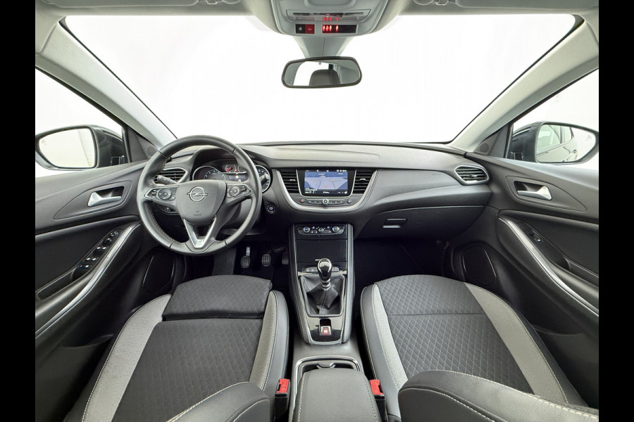 Opel Grandland X 1.2T 131pk Camera Apple/Android Elek.klep Bordherk. Blindspot 1/2Leer Navi Lane-dep. Keyless Aut.Verlichting Led Usb Tel. Ecc CruiseControl Innovation Regensensor Pdc Mistlampen Elek.Inkl.Spiegels 18''LM 1.2Turbo