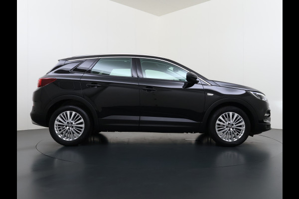 Opel Grandland X 1.2T 131pk Camera Apple/Android Elek.klep Bordherk. Blindspot 1/2Leer Navi Lane-dep. Keyless Aut.Verlichting Led Usb Tel. Ecc CruiseControl Innovation Regensensor Pdc Mistlampen Elek.Inkl.Spiegels 18''LM 1.2Turbo