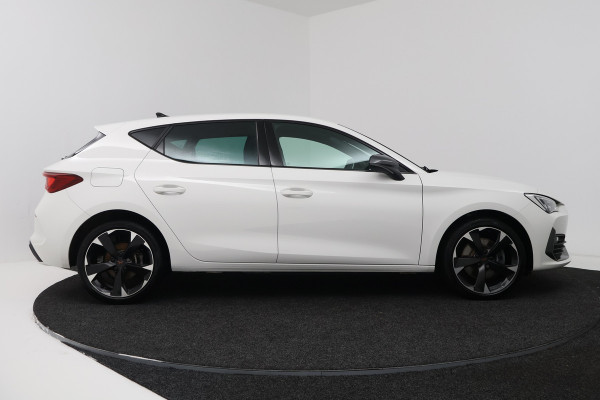 CUPRA Leon 1.4 e-Hybrid VZ 245PK (STOELVERWARMING, STUURVERWARMING, CRUISE ADAPTIEF)