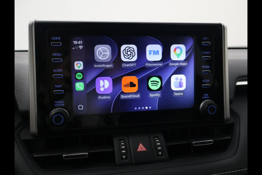 Toyota RAV4 2.5 HYBRID 218 PK AUT. BLACK EDITION + 19 INCH | ADAPTIVE CRUISE | CAMERA | STUUR/STOELVERWARMING