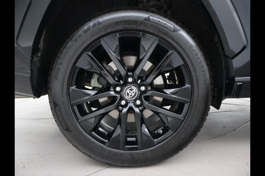 Toyota RAV4 2.5 HYBRID 218 PK AUT. BLACK EDITION + 19 INCH | ADAPTIVE CRUISE | CAMERA | STUUR/STOELVERWARMING