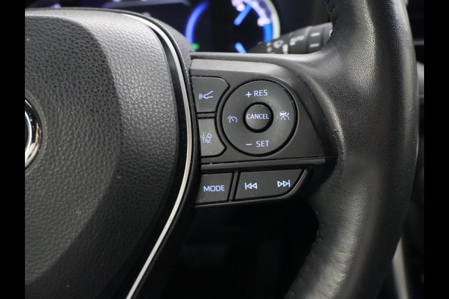 Toyota RAV4 2.5 HYBRID 218 PK AUT. BLACK EDITION + 19 INCH | ADAPTIVE CRUISE | CAMERA | STUUR/STOELVERWARMING