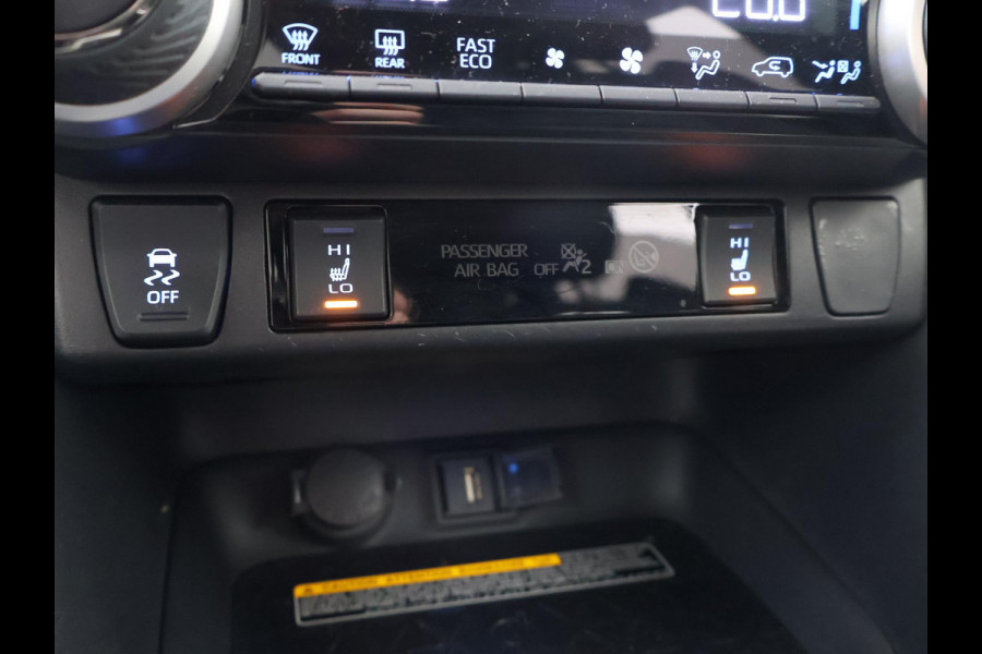 Toyota RAV4 2.5 HYBRID 218 PK AUT. BLACK EDITION + 19 INCH | ADAPTIVE CRUISE | CAMERA | STUUR/STOELVERWARMING