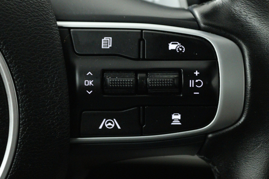 Kia Sportage 1.6 T-GDi Plug-in Hybrid AWD DynamicPlusLine (PANORAMADAK, TREKHAAK, CAMERA, STOEL/STUURVERWARMING)