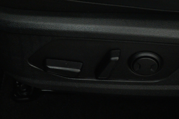 Kia Sportage 1.6 T-GDi Plug-in Hybrid AWD DynamicPlusLine (PANORAMADAK, TREKHAAK, CAMERA, STOEL/STUURVERWARMING)