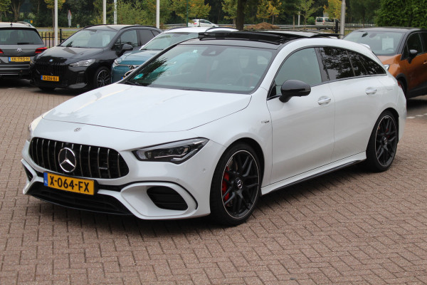 Mercedes-Benz CLA-Klasse Shooting Brake AMG 45 S 4MATIC+ Premium Plus 52.438 km! / Panoramadak / 360Camera / Sportuitlaat / Schaalstoelen / Burmester / DAB / Dodehoek / Matrix LED / Memory seats / Navigatie